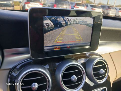 Used 2018 Mercedes-Benz C 300 Sedan w/ Premium Package image 31