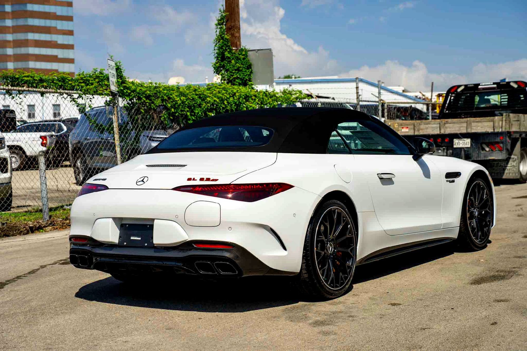 New 2026 Mercedes-Benz SL 63 AMG S e Performance 4MATIC image 4