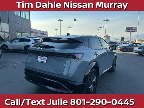 Used 2025 Nissan Ariya AWD image 11