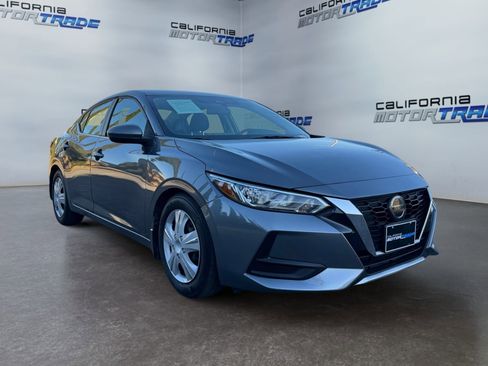 Used 2020 Nissan Sentra S image 3