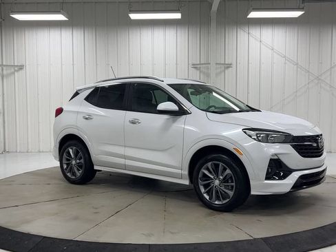 Used 2023 Buick Encore GX Select w/ Sport Touring Package AWD/4WD image 2