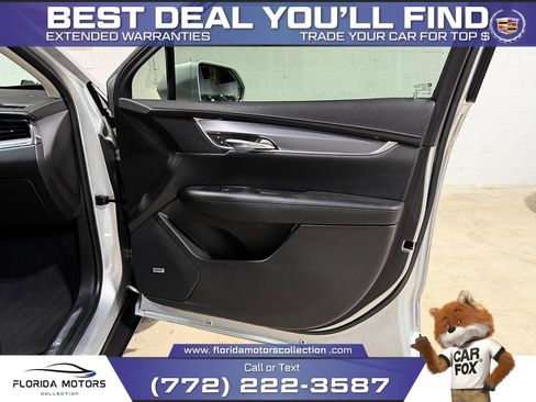 Used 2017 Cadillac XT5 Luxury w/ Driver Awareness Package FWD image 16