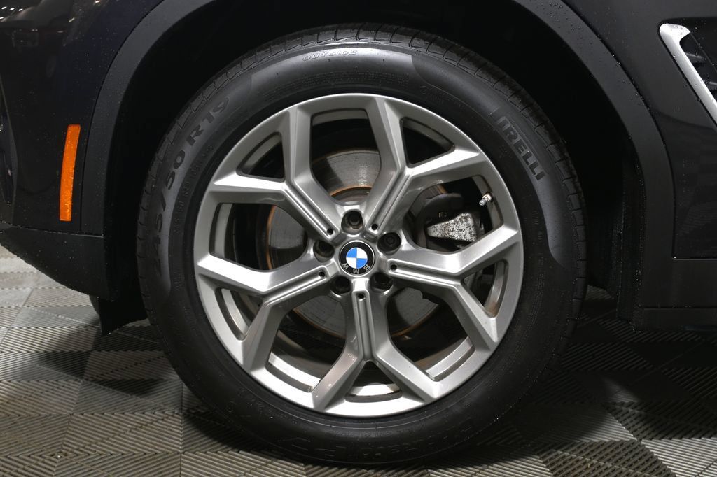 Certified 2024 BMW X3 xDrive30i w/ Premium Package AWD/4WD image 12