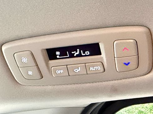 Used 2026 Kia Carnival FWD image 23