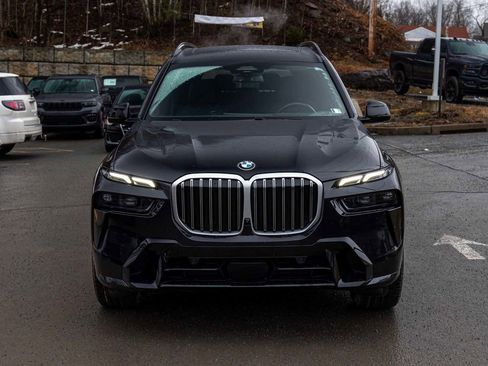 Used 2025 BMW X7 xDrive40i AWD/4WD image 2