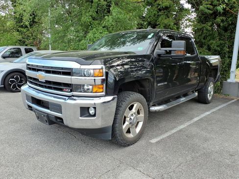 Used 2019 Chevrolet Silverado 2500 LT w/ All Star Edition image 3