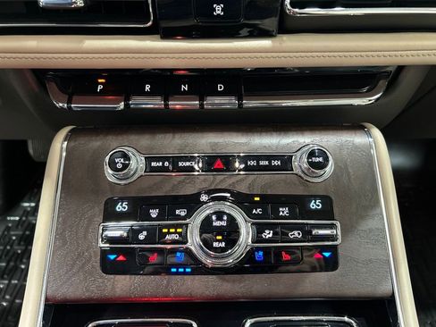 Used 2020 Lincoln Aviator Reserve w/ Equipment Group 202A AWD/4WD image 21