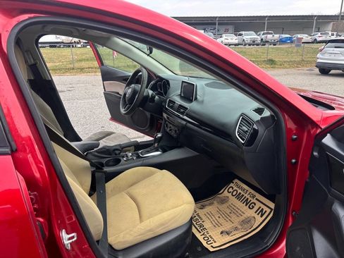 Used 2015 MAZDA MAZDA3 i Sport image 14