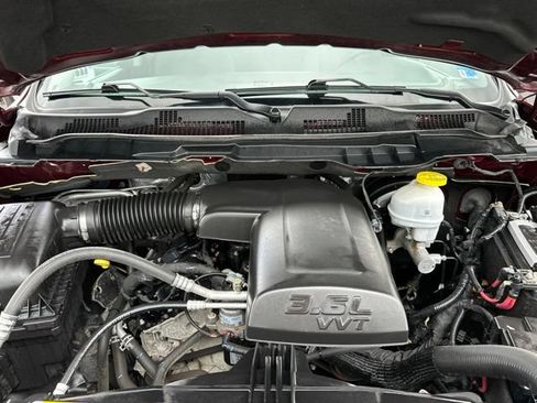 Used 2024 RAM 1500 Classic SLT AWD/4WD image 29