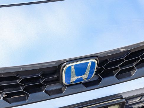 Used 2024 Honda Civic Sport image 4