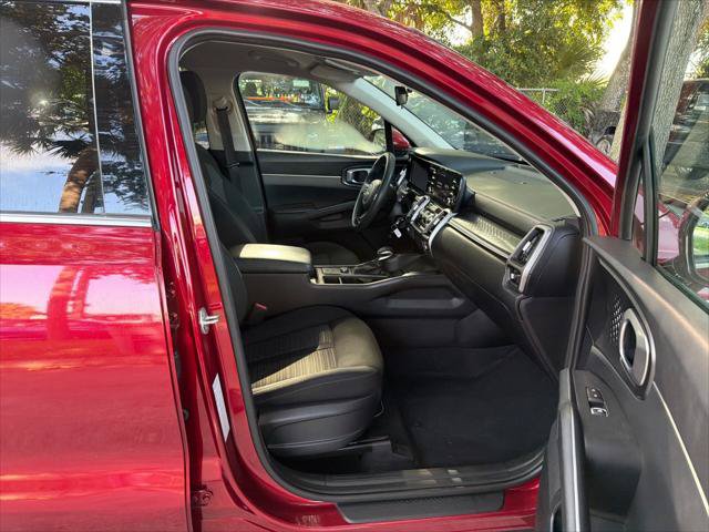 Used 2022 Kia Sorento LX FWD image 19