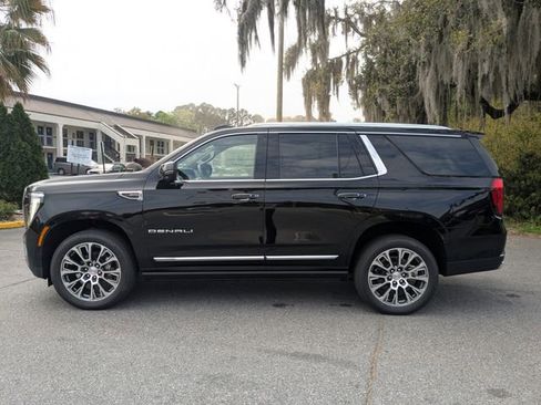 New 2026 GMC Yukon Denali w/ Sun & Power Step Package image 8