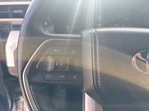 Used 2024 Toyota Tacoma TRD Off-Road image 13