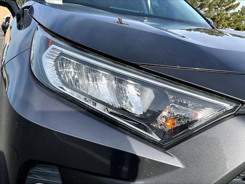 Used 2021 Toyota RAV4 XLE FWD image 28
