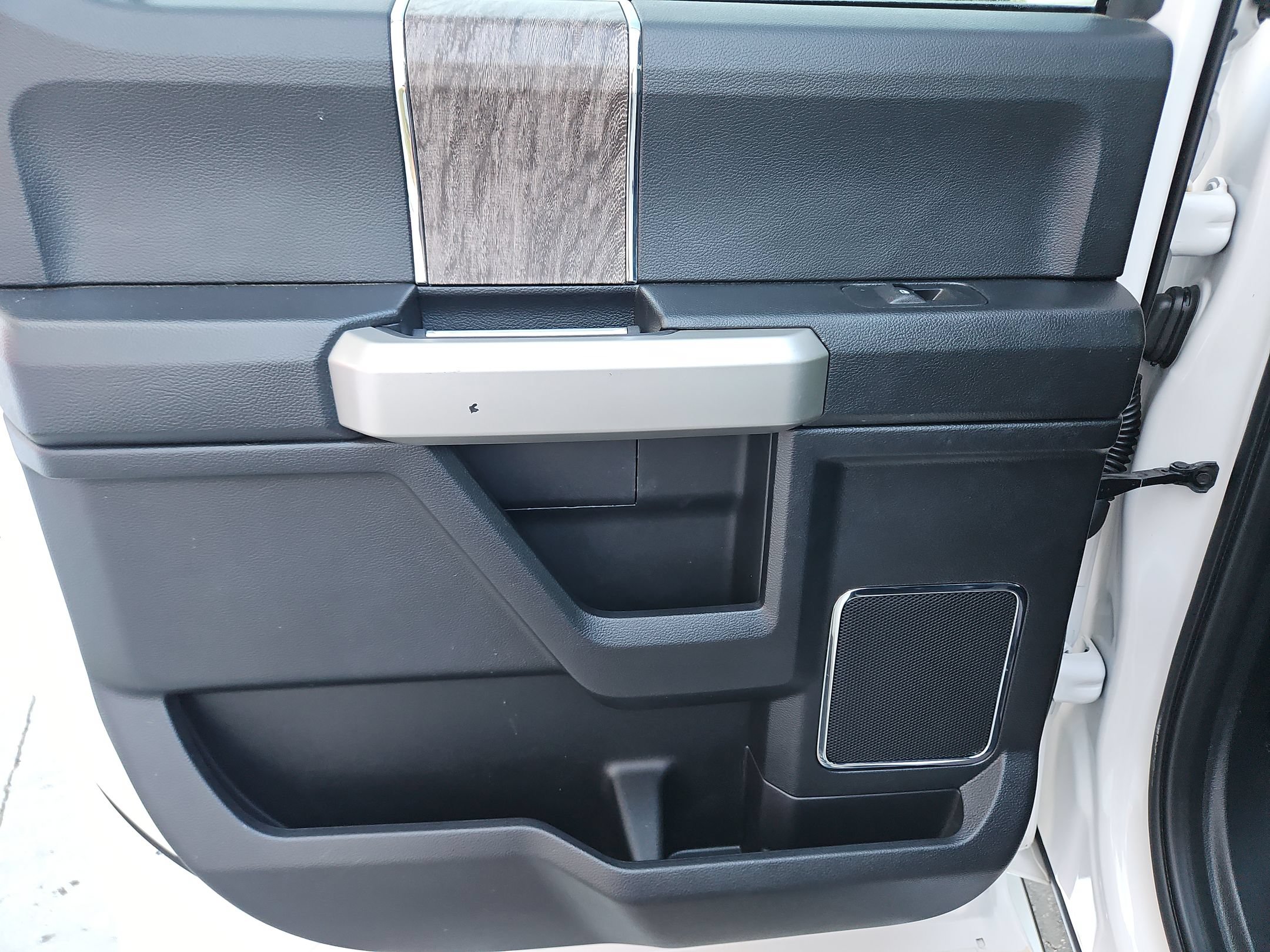 Used 2019 Ford F250 Lariat w/ Lariat Ultimate Package AWD/4WD image 33