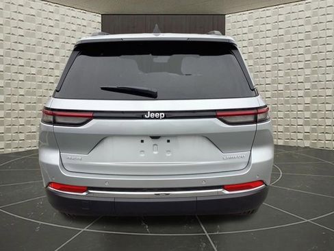 New 2026 Jeep Grand Cherokee Laredo image 7