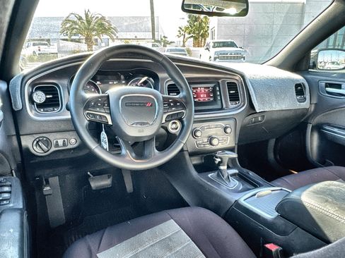 Used 2016 Dodge Charger SE image 18