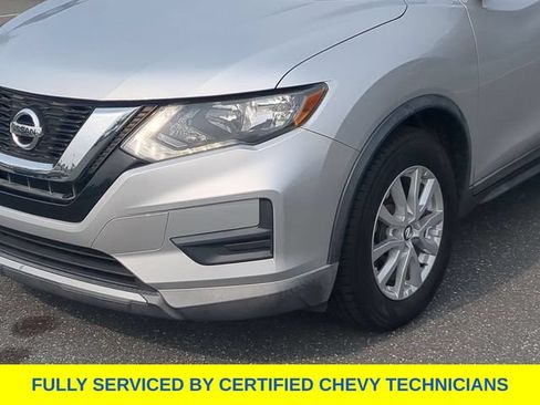Used 2017 Nissan Rogue SV FWD image 15