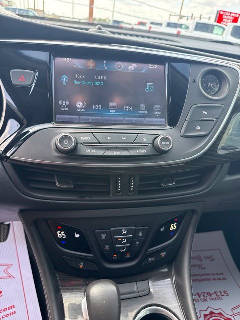 Used 2019 Buick Envision Essence FWD image 17