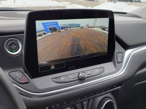 Used 2025 Chevrolet Blazer LT image 19