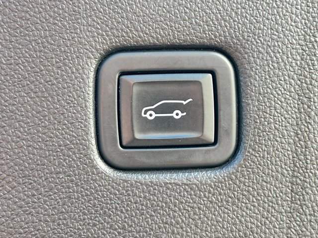 Used 2021 Chevrolet Blazer RS w/ Enhanced Convenience Package AWD/4WD image 9