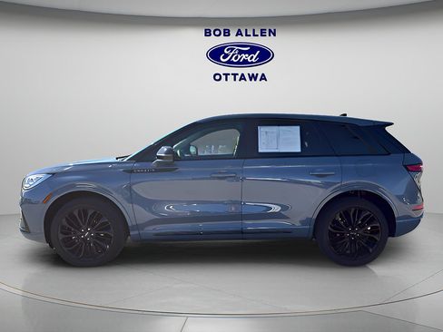 Used 2025 Lincoln Corsair Reserve w/ Jet Appearance Package AWD/4WD image 2