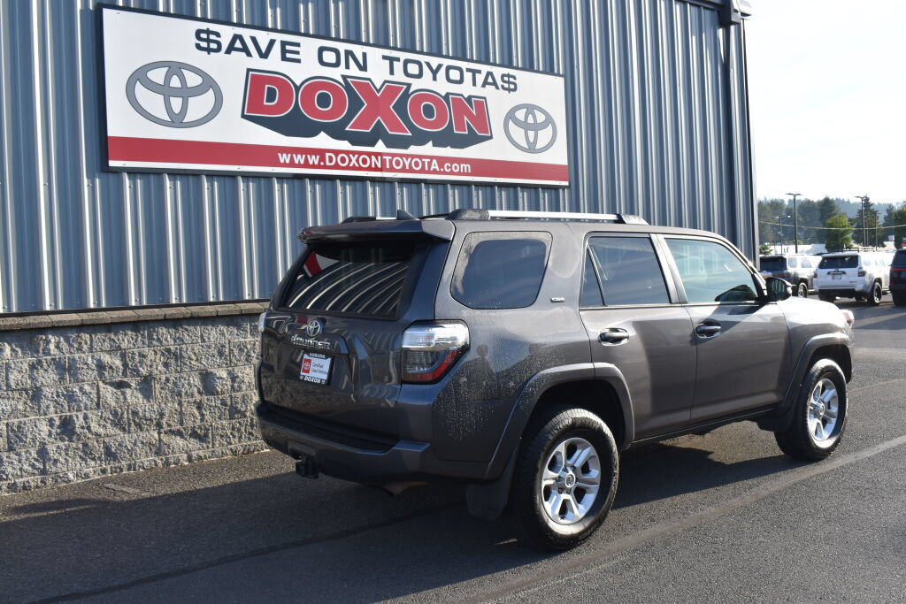 Certified 2022 Toyota 4Runner SR5 Premium w/ Moonroof Package AWD/4WD image 5