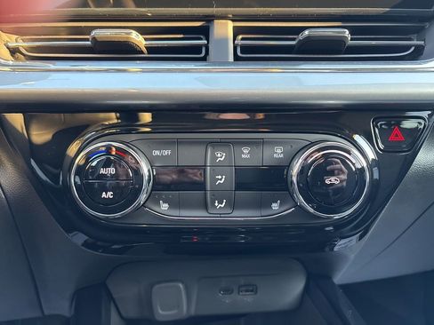 New 2026 Chevrolet Trax LT image 17