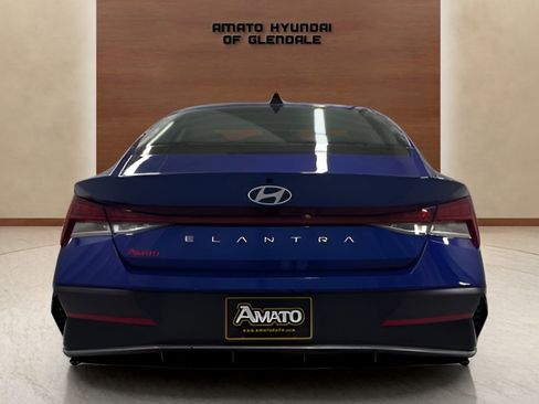 Used 2025 Hyundai Elantra SEL FWD image 4