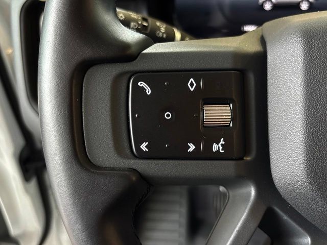 Used 2024 Land Rover Defender 110 X-Dynamic SE AWD/4WD image 28