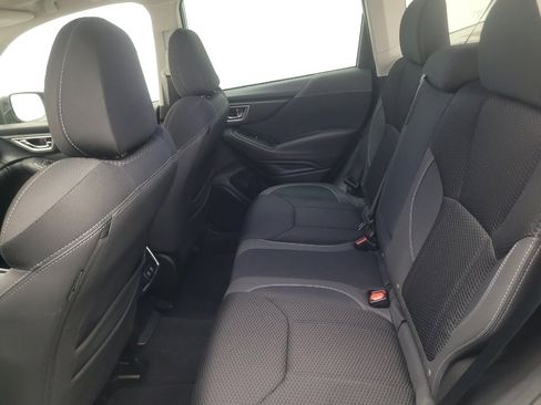 Used 2022 Subaru Forester Premium AWD/4WD image 18