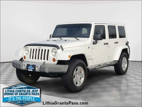 Used 2012 Jeep Wrangler Unlimited Sahara w/ Connectivity Group image 1