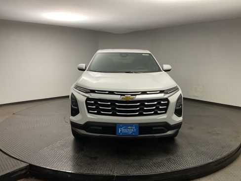 New 2026 Chevrolet Equinox LT w/ LPO, Floor Liner Package FWD image 2