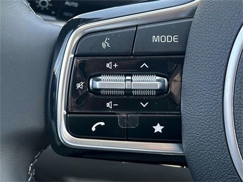 New 2025 Kia Sorento S w/ Panoramic Sunroof Package image 8