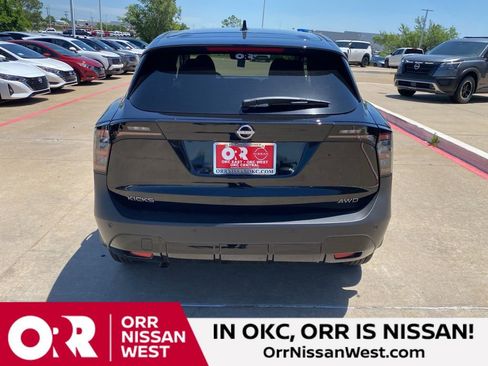 New 2025 Nissan Kicks SV w/ Interior Electronics Package AWD/4WD image 4