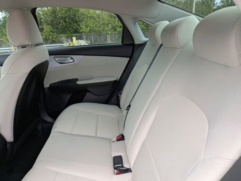 Certified 2023 Kia Forte LXS FWD image 17