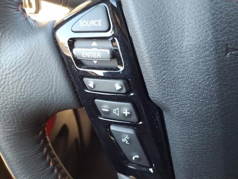 Used 2025 Nissan Frontier Pro-X image 28