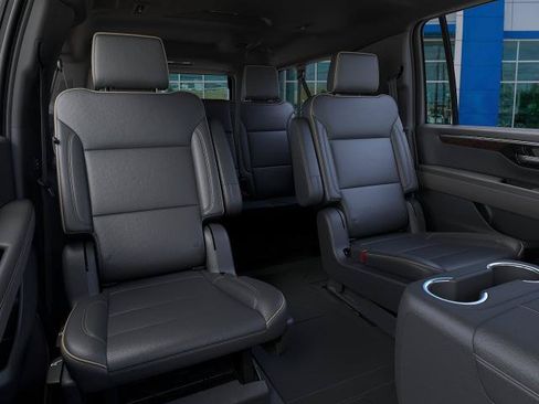 New 2026 Chevrolet Suburban Premier w/ Sun And Tow Package AWD/4WD image 41