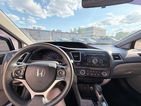 Used 2013 Honda Civic LX image 16