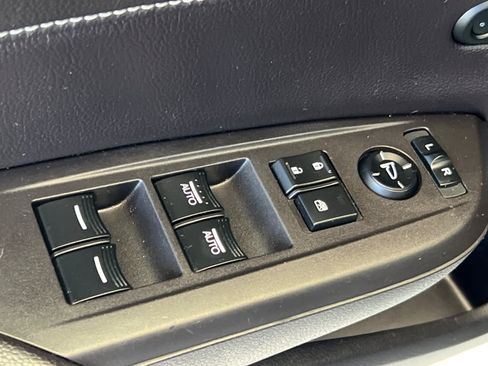 Used 2019 Acura ILX FWD image 13