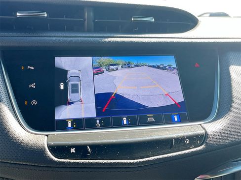 Used 2023 Cadillac XT5 Sportv w/ Technology Package image 14