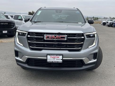 New 2025 GMC Acadia Elevation FWD image 8