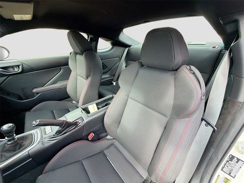 Used 2024 Subaru BRZ Premium image 19