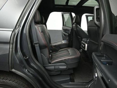 Used 2023 Ford Expedition Limited image 25