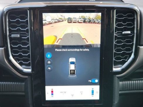 Used 2025 Ford Ranger XLT image 16