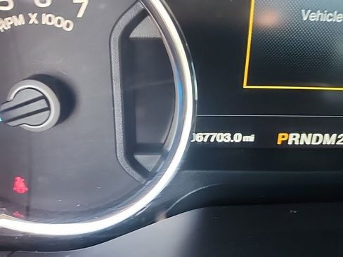 Used 2017 Ford F150 Lariat image 2