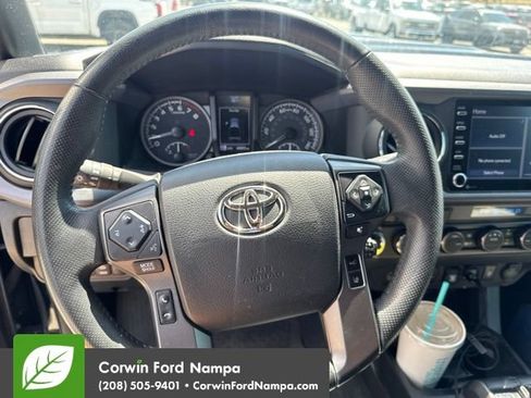 Used 2021 Toyota Tacoma TRD Sport w/ Technology Package AWD/4WD image 7