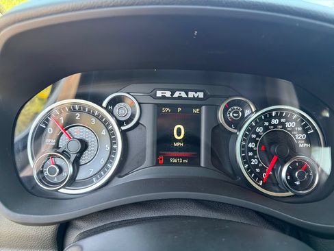 Used 2020 RAM 2500 Big Horn w/ Level 1 Equipment Group AWD/4WD image 16
