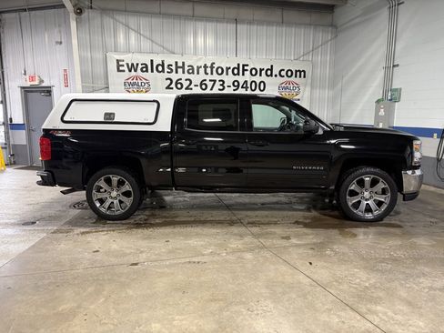 Used 2018 Chevrolet Silverado 1500 LT w/ LT Eassist Package image 11