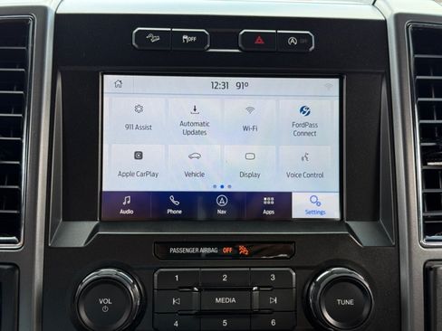 Used 2019 Ford F150 XLT w/ Equipment Group 302A Luxury AWD/4WD image 16